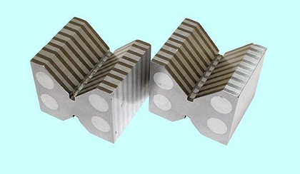 Призмы установочные  59х50х48мм (к-т из 2х шт.) к магнитным плитам плоскошлиф. станков "CNIC" F36 (YT-3802)