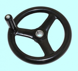 Маховик 100х12х29х4мм (DxdxHxb) с  3-мя спицами, бакелит "TLX" с ручкой