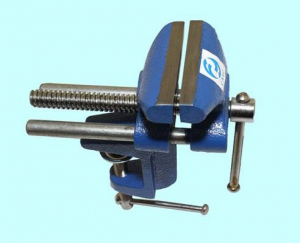 Тиски Слесарные   70 мм неповоротные настольные без наковальни, крепление струбциной "CNIC"