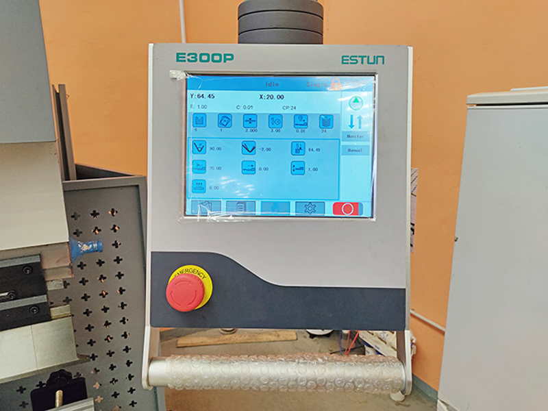 Гидравлический листогибочный пресс PBH125/3200 с контроллером E300