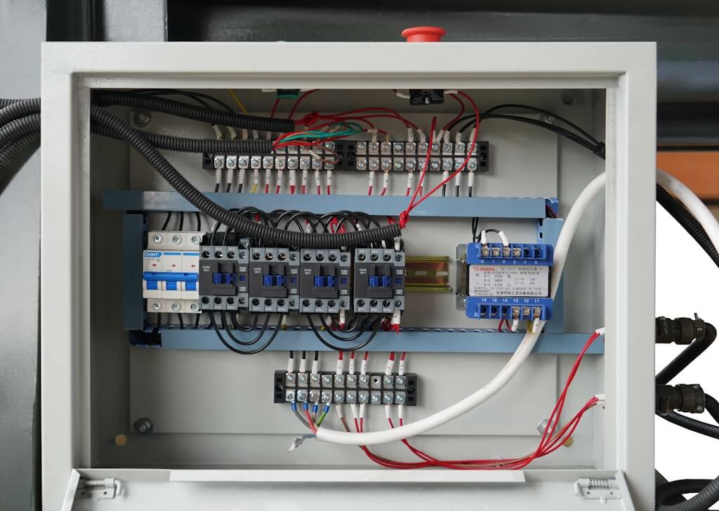 Электромеханический листогиб Metal Master MEF 2515