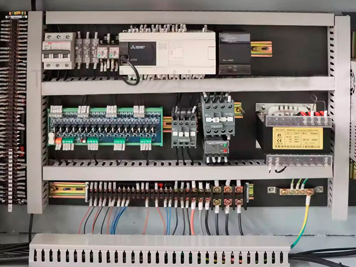 Автоматический трубогибочный станок с ЧПУ DW63CNC