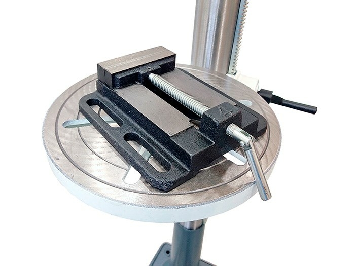 Вертикально-сверлильный станок B16F