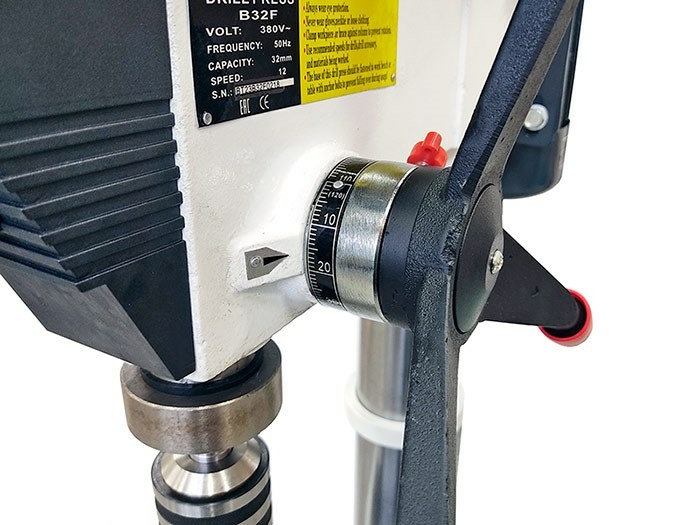 Вертикально-сверлильный станок B32F