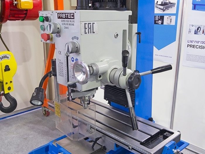 Настольный сверлильно-фрезерный станок DM45