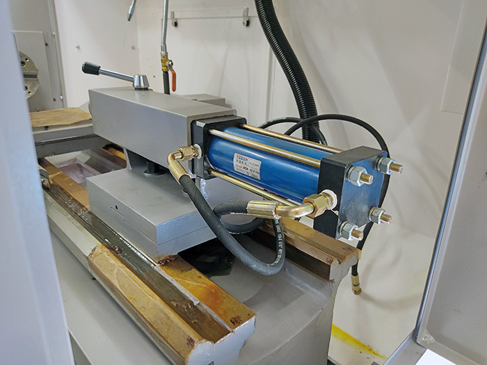 Токарный станок CK6136/750 с плоской станиной с ЧПУ Siemens 808D