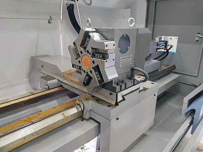 Токарный станок CK6136/750 с плоской станиной с ЧПУ Siemens 808D