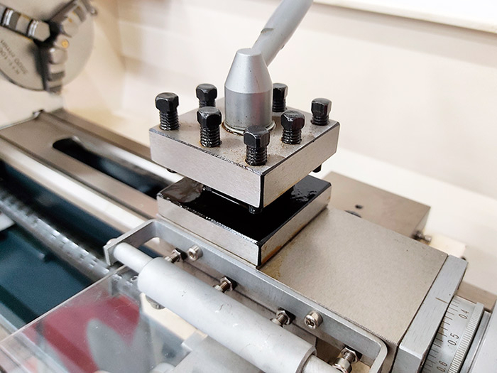 Токарный станок FML 210х400 V в полной комплектации, с плавной регулировкой скорости