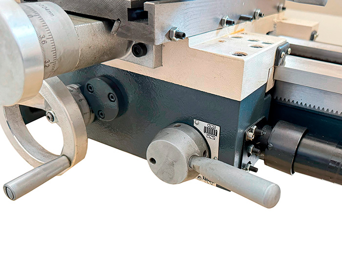 Токарный станок FML 250х550
