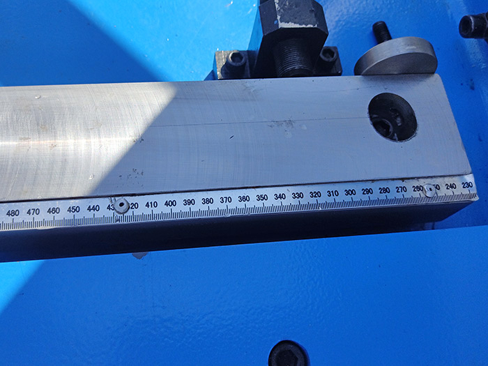 Гидравлическая гильотина QC12Y 8x3200 с ЧПУ Е21S