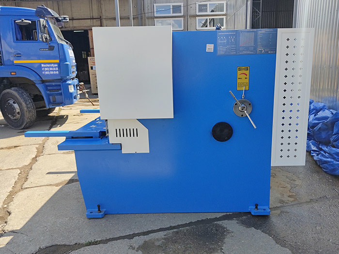 Гидравлическая гильотина QC12Y 8x3200 с ЧПУ Е21S