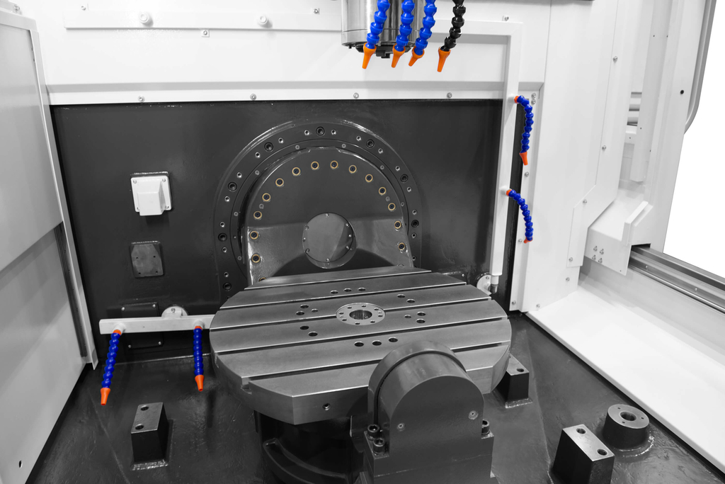 Вертикальный 5-координатный обрабатывающий центр FIVE 650