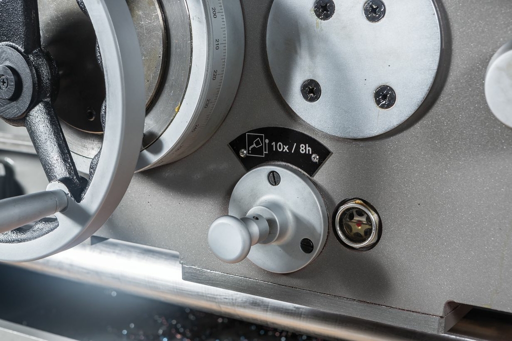 Токарно-винторезный станок серии ZH JET GH-2640 ZH DRO (50000780T)