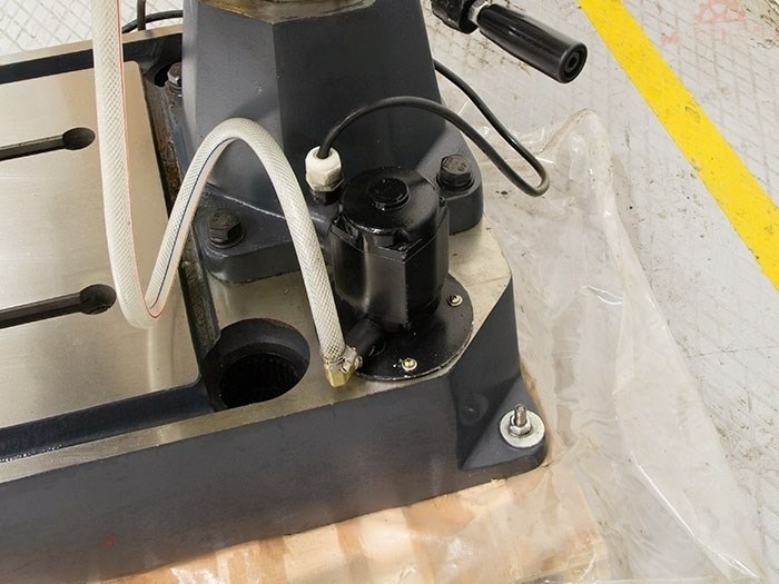 Вертикально-сверлильный станок ZX40PC