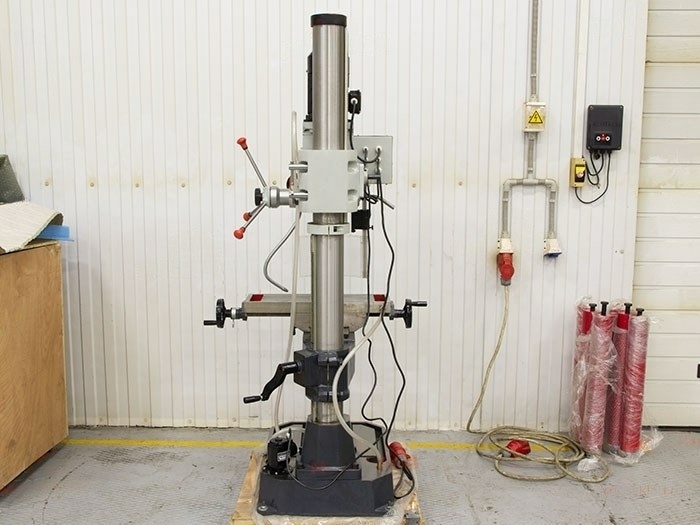 Вертикально-сверлильный станок ZX40PC