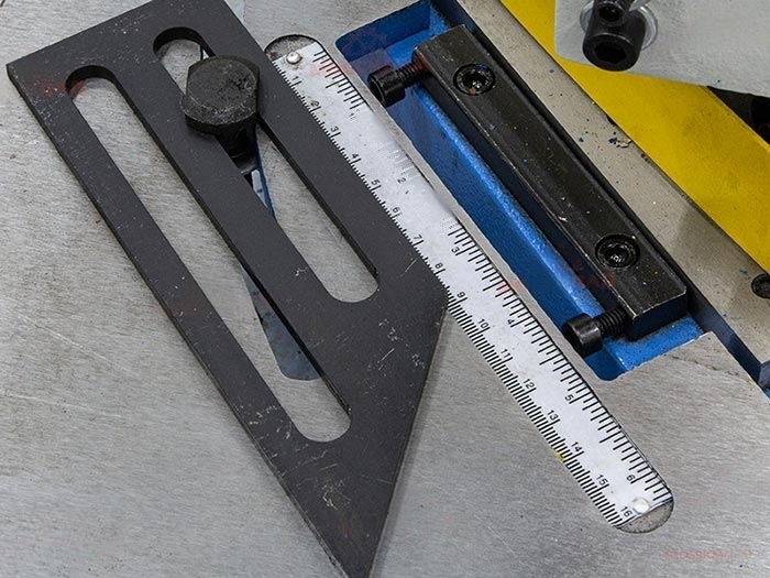 Ручной угловырубной станок HN-4