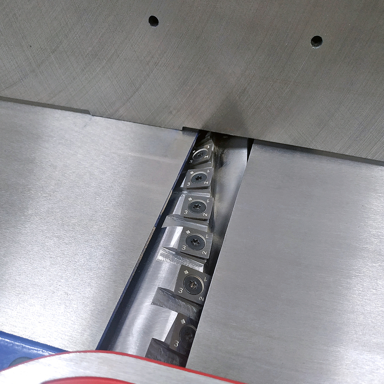 Фуговальный станок с Helical валом BELMASH J150/730AH (S214A)