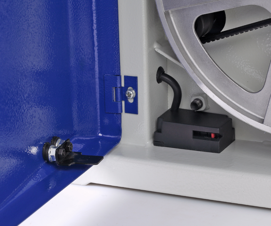 Ленточнопильный станок по дереву BELMASH WBS-228P (S241A)