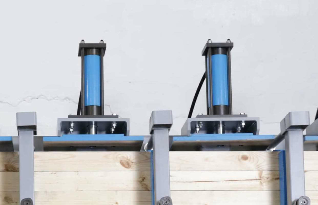 Пресс гидравлический универсальный для склеивания бруса и щита SL-UN