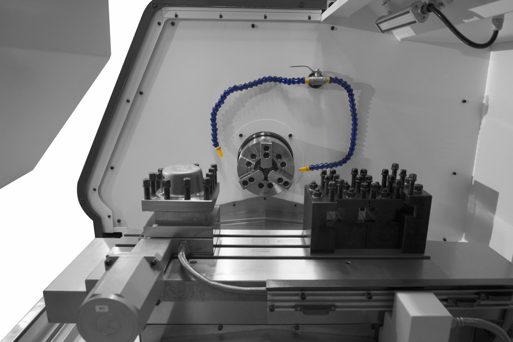 Токарный станок с ЧПУ ТС1616Ф3