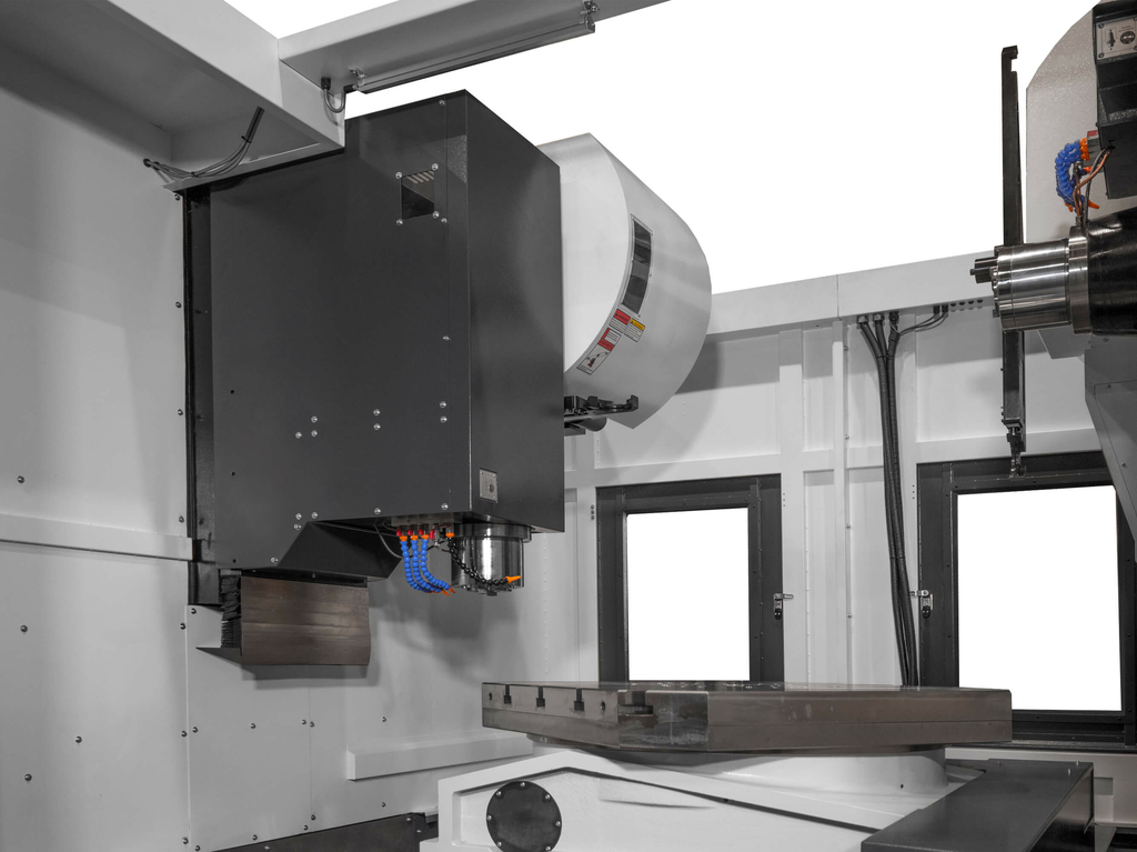 Горизонтально-вертикальный обрабатывающий центр TWIN 800