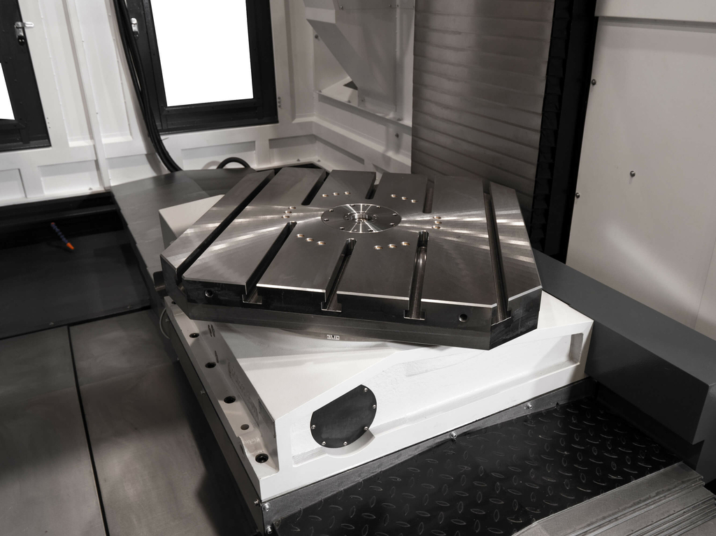 Горизонтально-вертикальный обрабатывающий центр TWIN 800