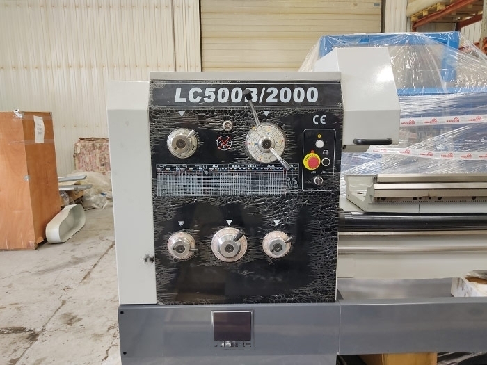 Универсальный токарный станок LC500B/2000 (аналог токарного станка 16К25)