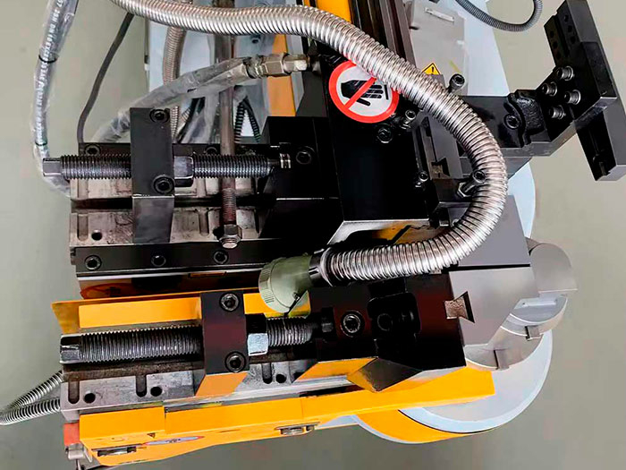 Автоматический трубогибочный станок с ЧПУ DW115CNC