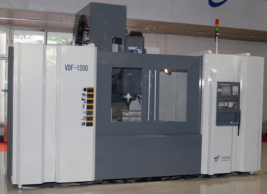 Вертикальный обрабатывающий центр Dmtg VDF1500