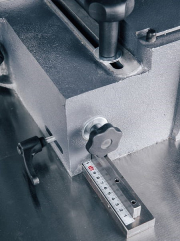 Фрезерные станки с шипорезной кареткой OSTERMANN T 1000