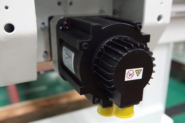 Обрабатывающий центр с ЧПУ Nanxing NCG3021L