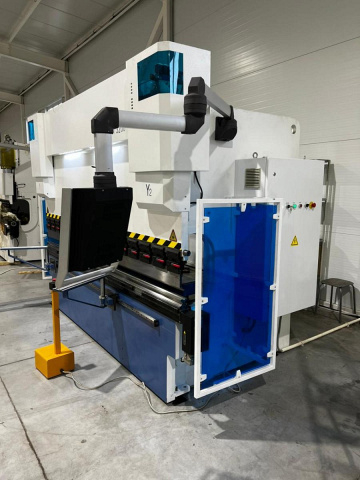 Синхронизированный гидравлический листогибочный пресс KPA 135-3200