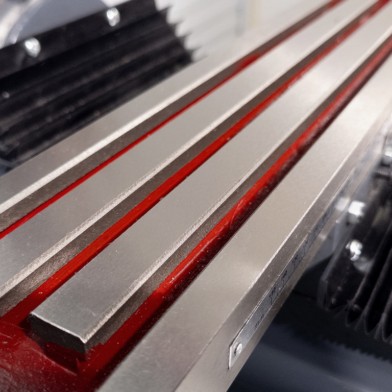 Фрезерно-сверлильный станок AURA FM-25VL (20025100)