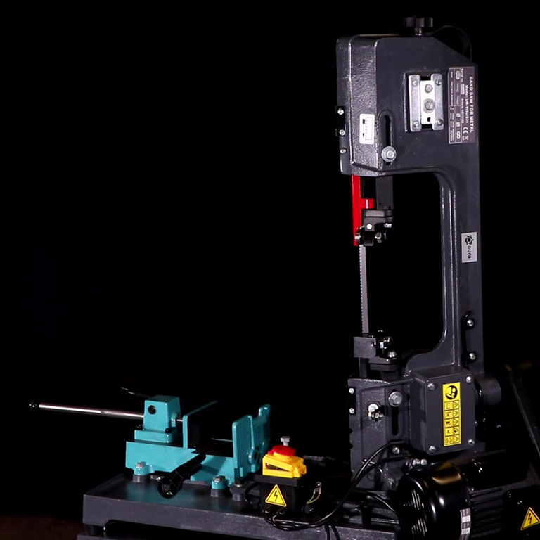 Ленточнопильный станок по металлу AURA LM-115U/220 (40115100)