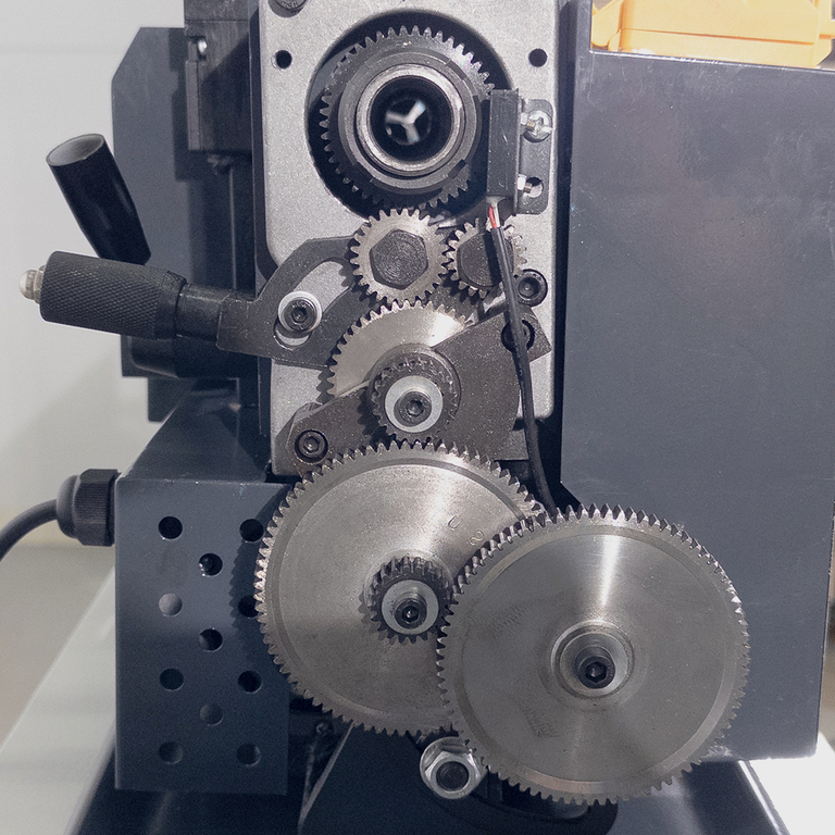 Настольный токарный станок AURA TM-300V (30030100)