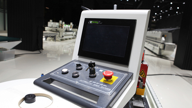 Автоматический кромкооблицовочный станок Nanxing NB4J / NB4JQ