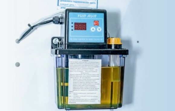 Автоматический кромкооблицовочный станок JIYU JY-468J