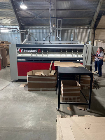 Автоматические рилевочно-резательные станки Intelpack 8 Z Pro