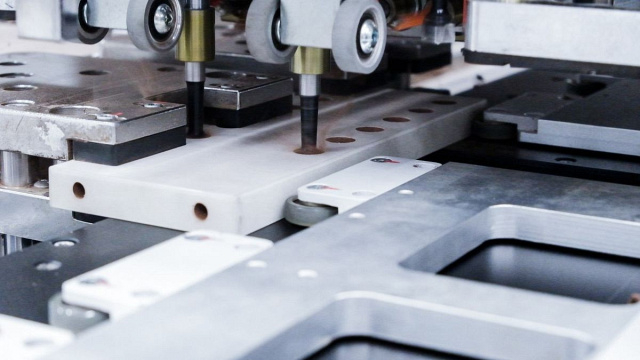 Автоматический сверлильно-присадочный центр с ЧПУ Beaver SWIFT Turbo 1200-HС