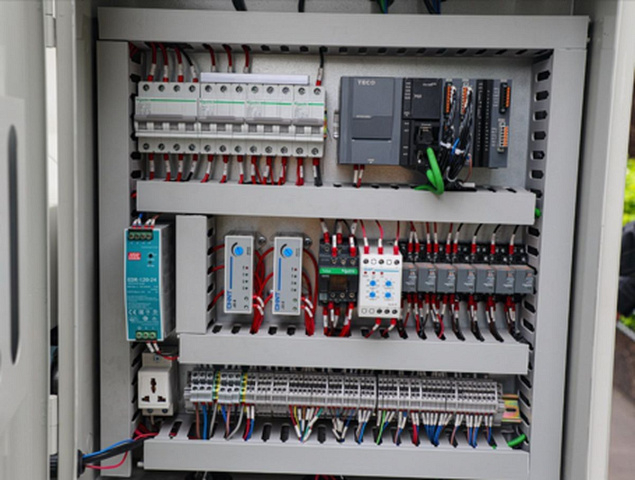 Автоматический торцовочный станок проходного типа EcoWood CFS-200