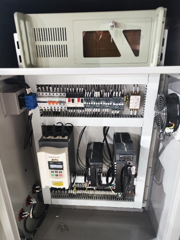 Автоматический торцовочный станок с поворотом пилы EcoWood AT700-R