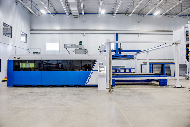 Автоматизированный комплекс лазерной резки YAWEI SMD HLF 4020