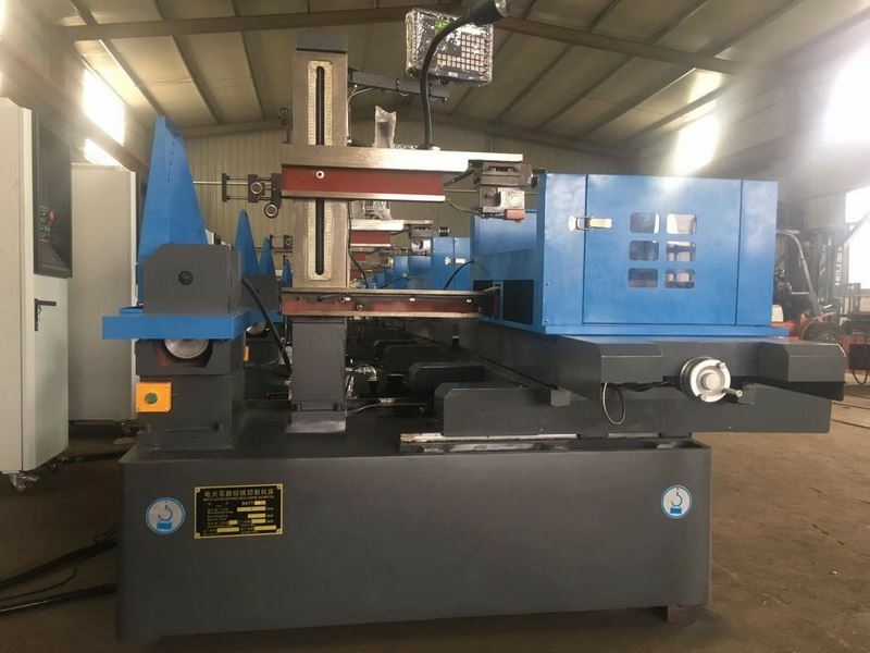 Электроэрозионный проволочно-вырезной станок MetalTec DK 7735M