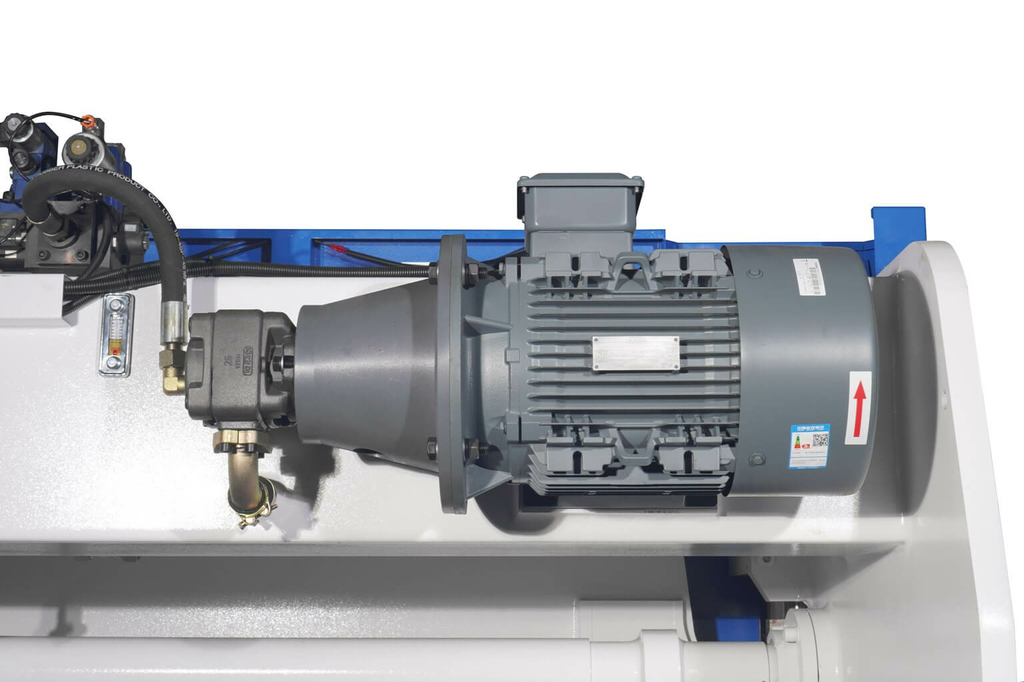 Листогибочный гидравлический пресс с ЧПУ TP10S MetalTec HBM 80/2500C