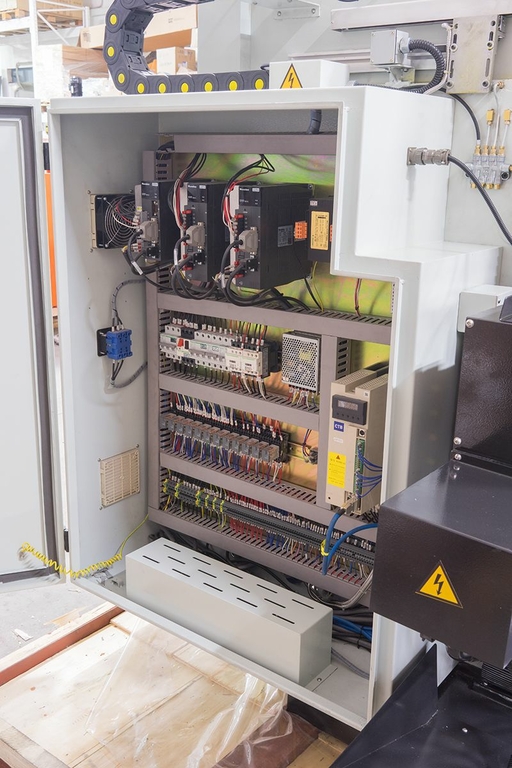 Инструментальный фрезерный станок Stalex WFM 750 Servo