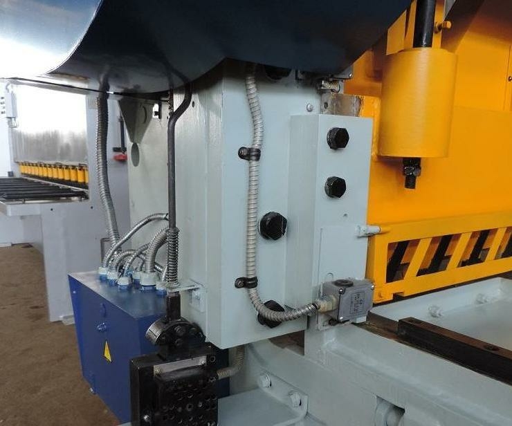 Ножницы гильотинные механические НЛ3424 (16х2500мм)