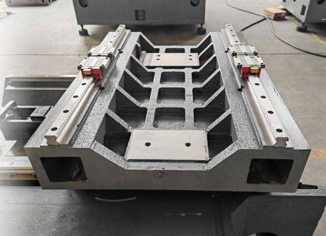 Проволочно-вырезной электроэрозионный станок Kingred KD500