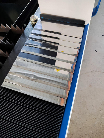 Оптоволоконная установка лазерного раскроя L3