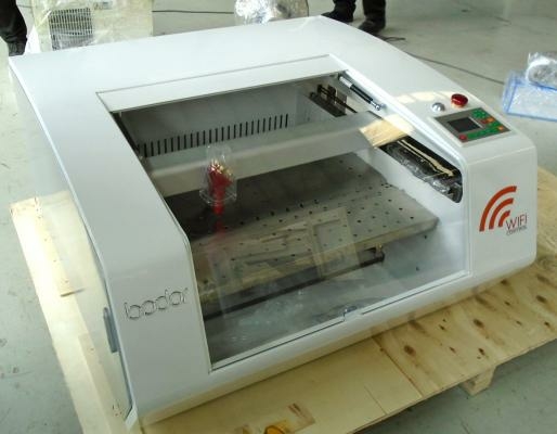 Лазерный мини-станок для гравировки и резки Bodor BCL0605MU (Reci W1 80w)