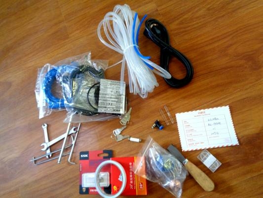 Универсальный лазерный станок для резки тонколистового металла и дерева Bodor BCL1309XM (150W Reci W6 + CW5200AH)